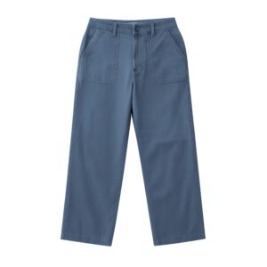 Modern Black Denim Jeans with Frayed Hem – Stylish, Versatile.